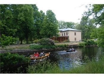 Cafe Mandeltartan Villafloraviola Gjestgiverier 3*